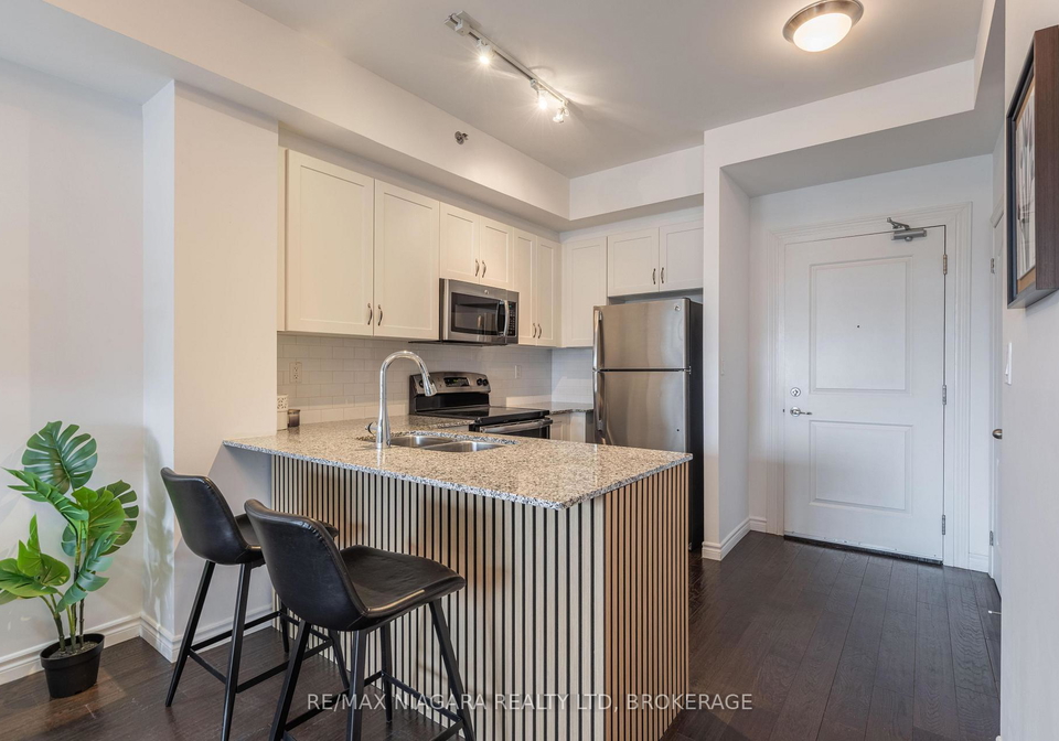 34-plains-road-e-burlington-ontario-w13070168