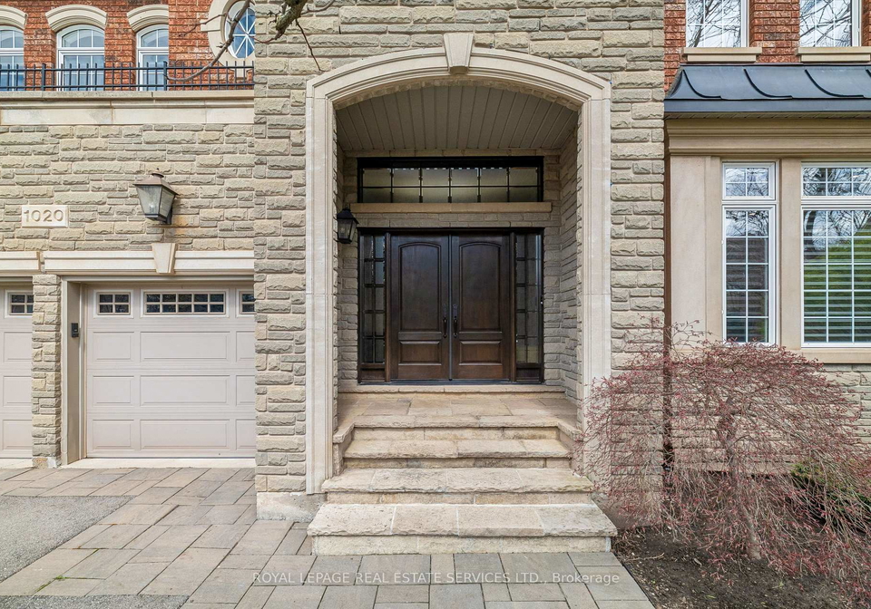 1020-valley-crest-circle-oakville-ontario-w13070310