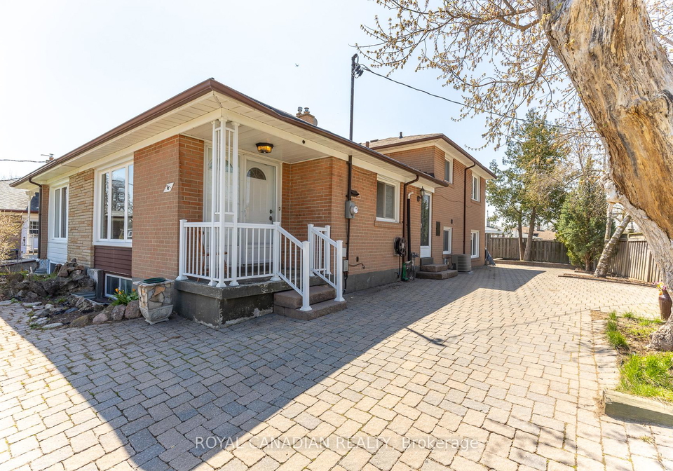 16-gambello-crescent-york-ontario-w13070358