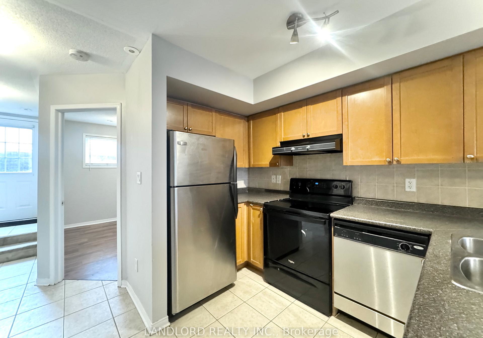 65-turntable-crescent-toronto-ontario-w13070384