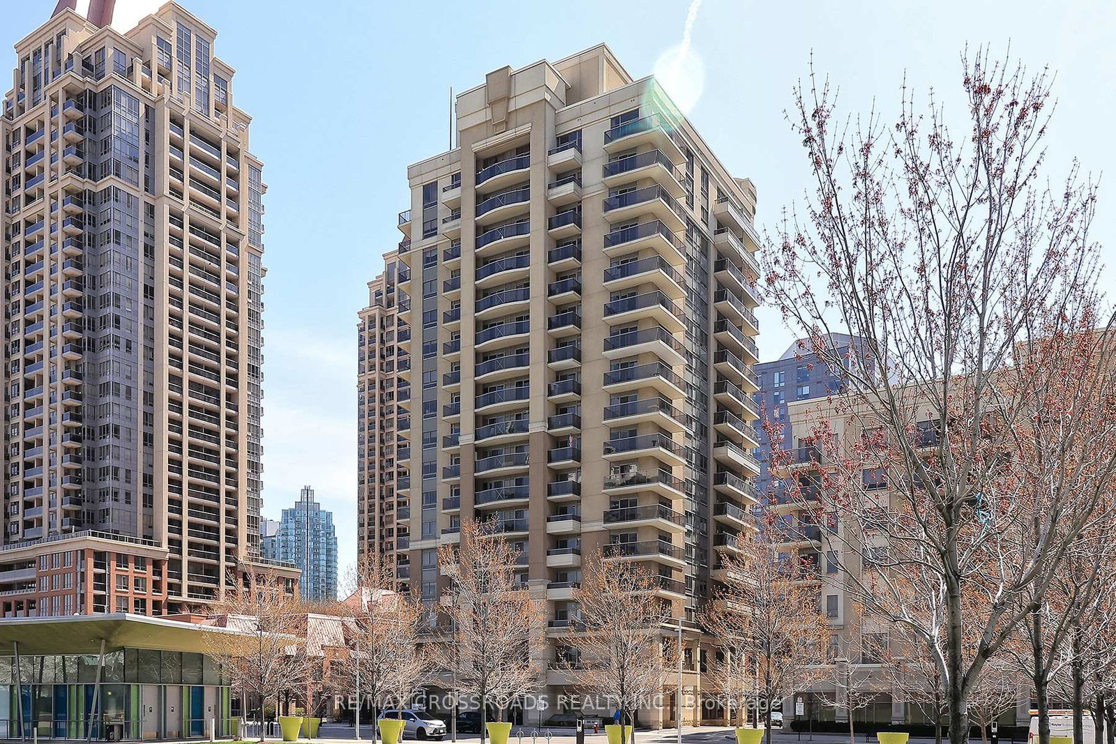350-princess-royal-drive-mississauga-ontario-w13070420