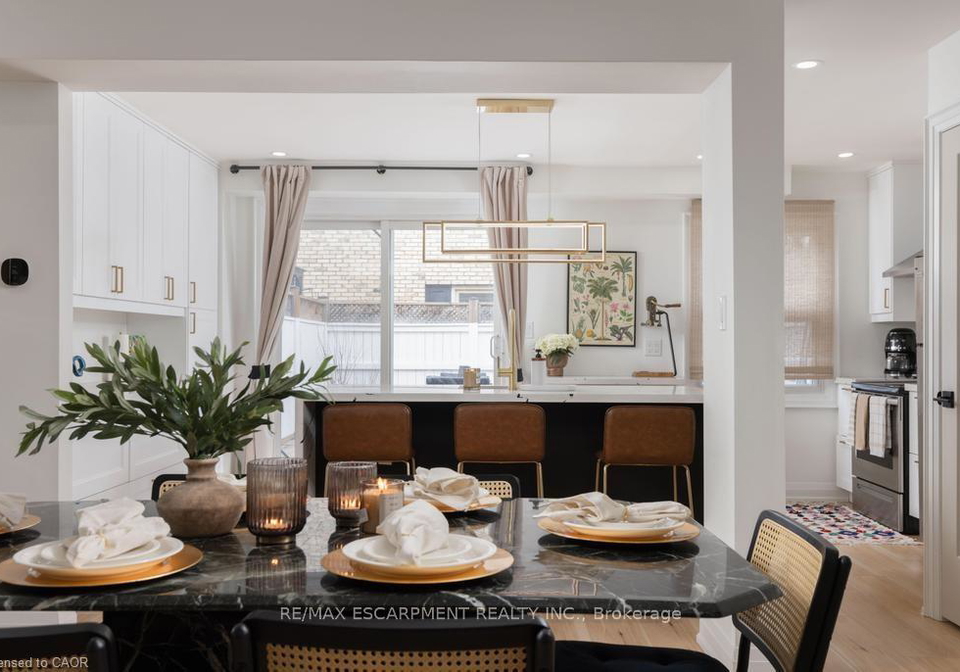 1422-ghent-avenue-e-burlington-ontario-w13070498