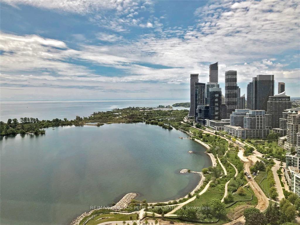 1-palace-pier-court-etobicoke-ontario-w13070508