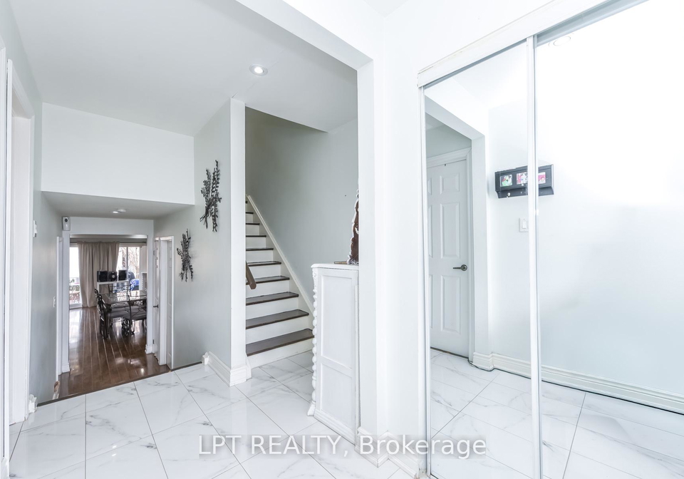 7101-codlin-avenue-mississauga-ontario-w13070578