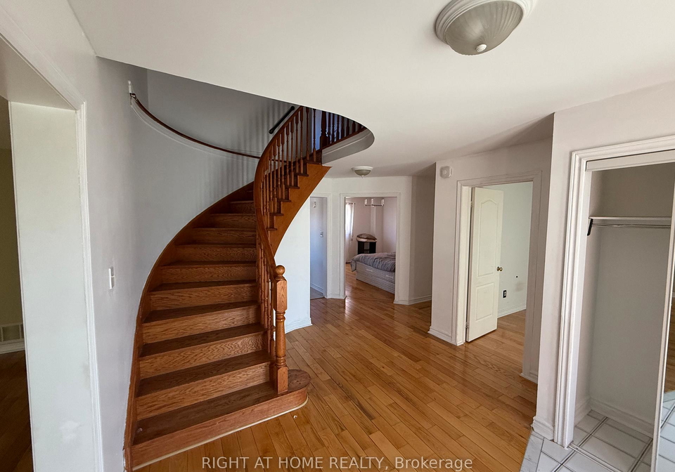 7405-aspen-avenue-mississauga-ontario-w13070690