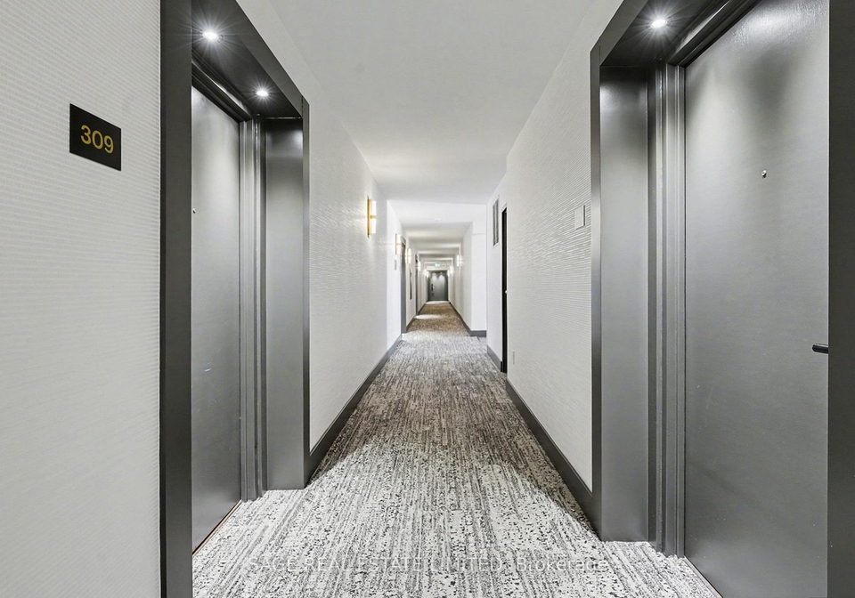 185-robinson-street-oakville-ontario-w13070732