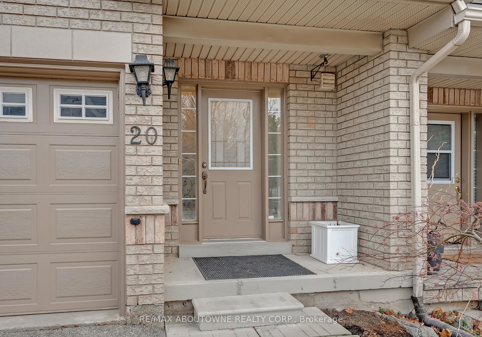 1290-heritage-way-oakville-ontario-w13070786
