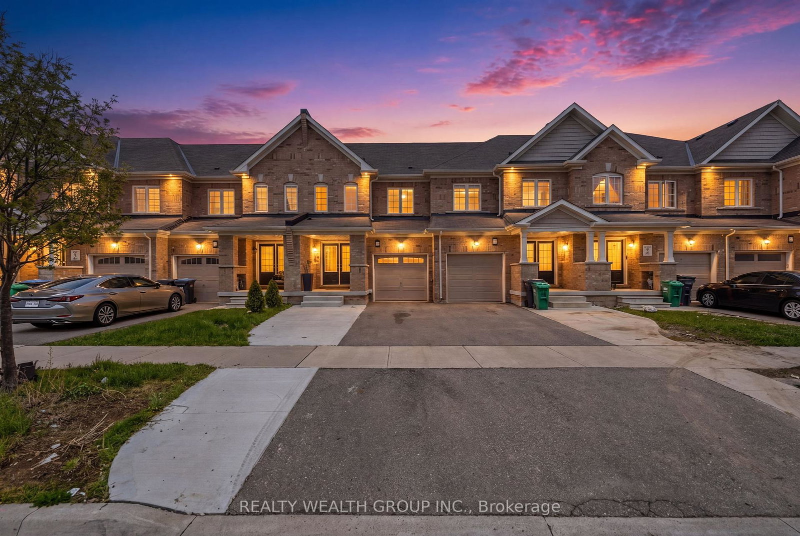 112-golden-springs-drive-brampton-ontario-w13071048