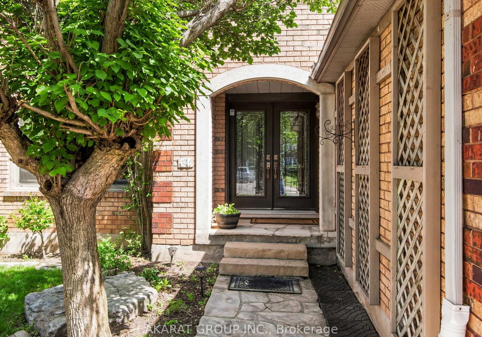 1626-heritage-way-oakville-ontario-w13071286