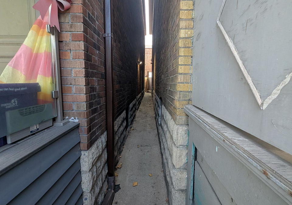 2132-dundas-street-toronto-ontario-w13071400