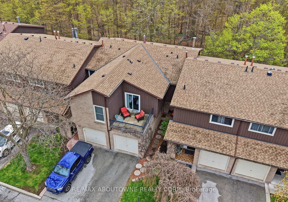 2301-cavendish-drive-burlington-ontario-w13071436
