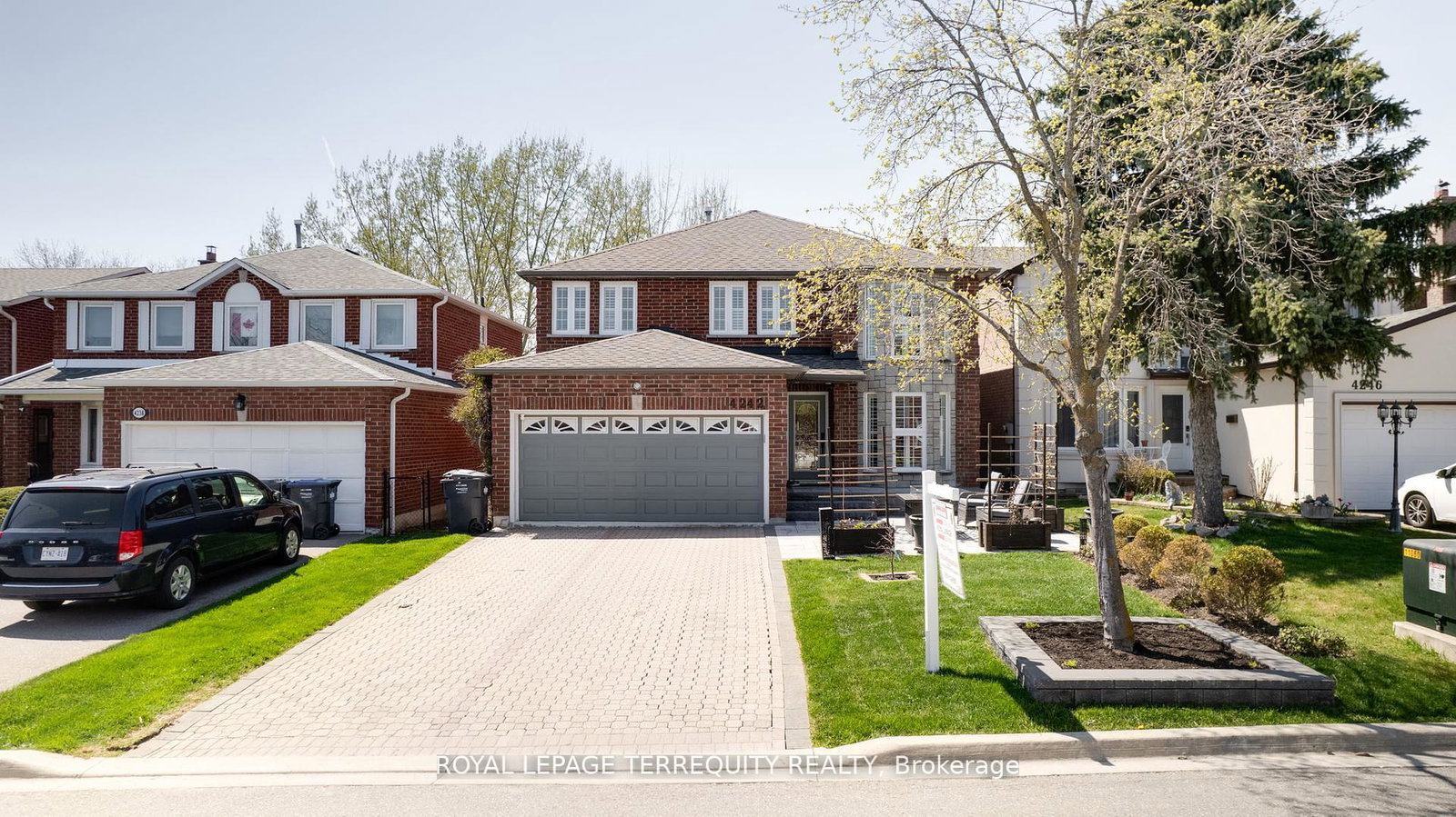 4242-petersburg-crescent-mississauga-ontario-w13071462