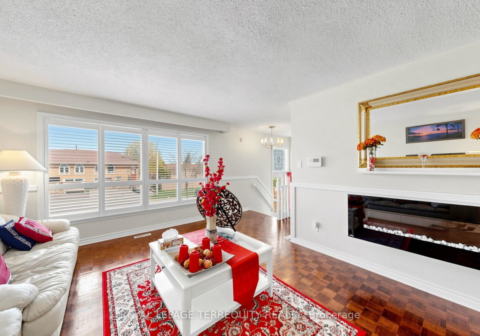 2526-kingsberry-crescent-mississauga-ontario-w13071618