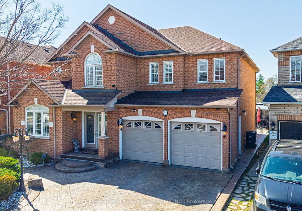 61-woodvalley-drive-brampton-ontario-w13071684