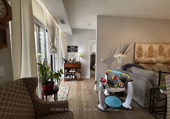 399-elizabeth-street-burlington-ontario-w13071830