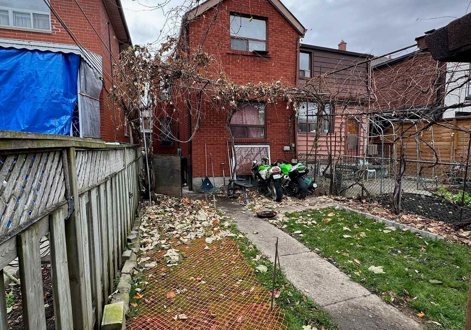 407-concord-avenue-toronto-ontario-w13071906