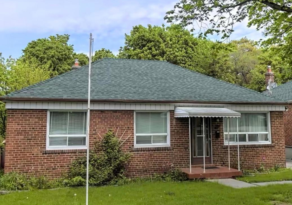 42-arrowsmith-avenue-north-york-ontario-w13072066