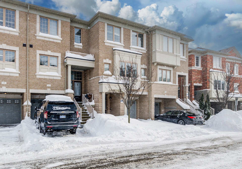 9-aspen-hills-road-brampton-ontario-w13072296