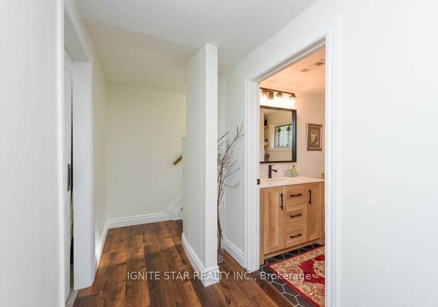 323-montego-road-mississauga-ontario-w13072462