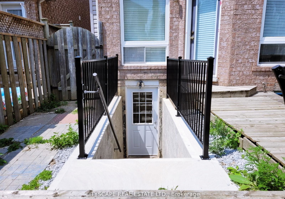 3754-milkwood-crescent-mississauga-ontario-w13072546