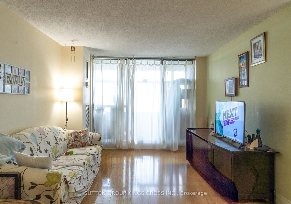 25-kensington-road-brampton-ontario-w13072712