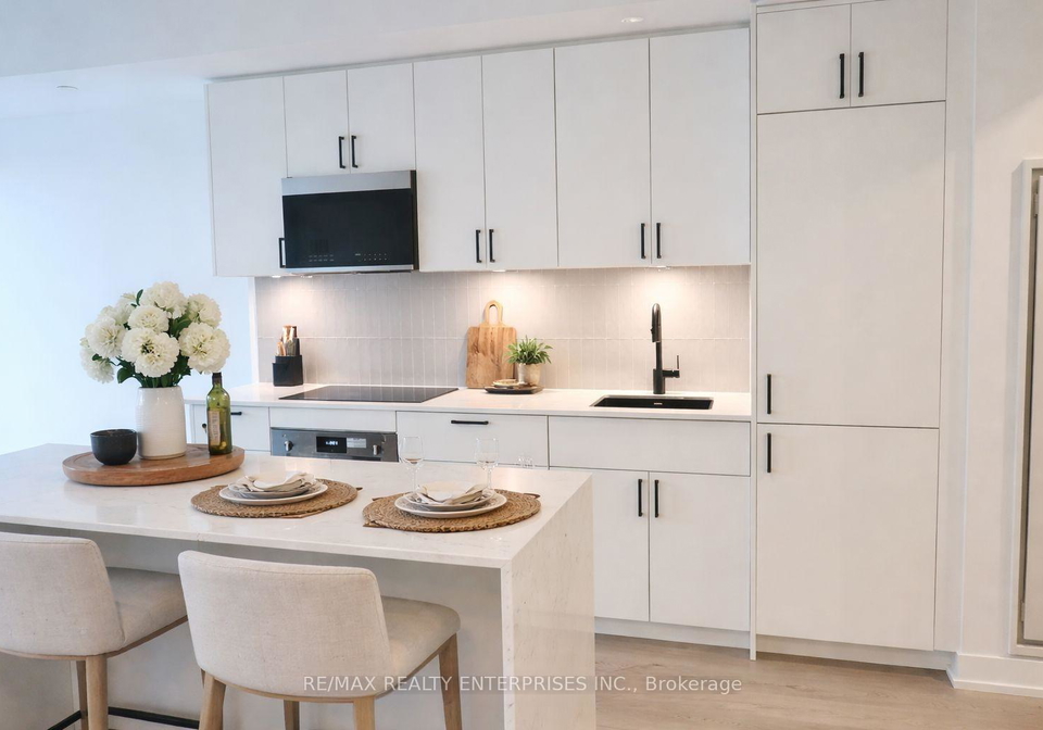 1660-bloor-street-w-toronto-ontario-w13072752