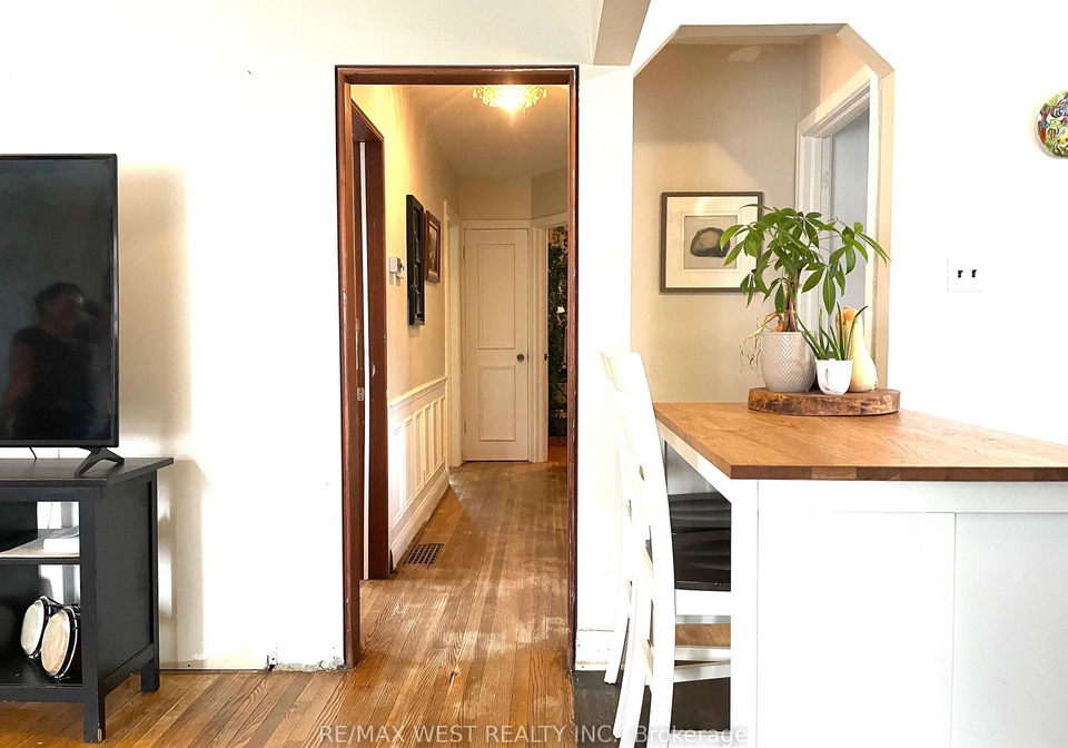 4-parkchester-road-north-york-ontario-w13072942