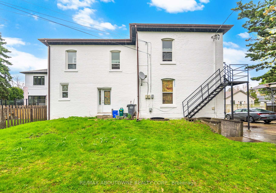 486-holtby-avenue-burlington-ontario-w13072988