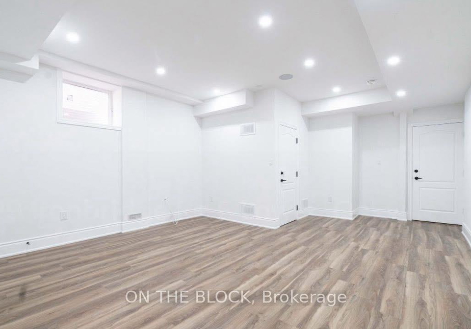 1229-ironbridge-road-e-oakville-ontario-w13073098