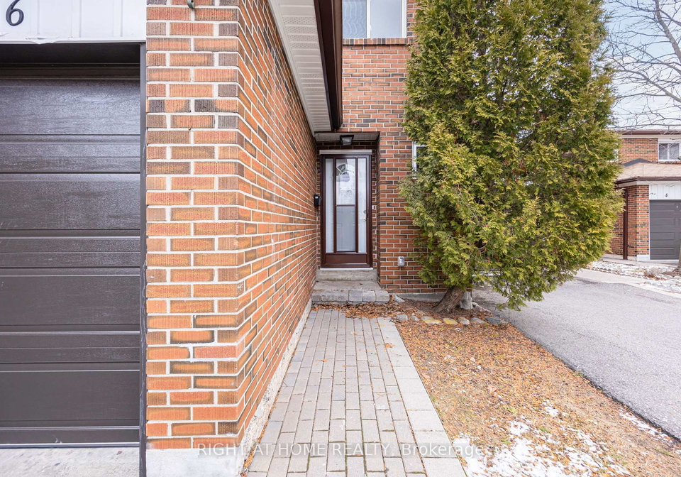 2687-bromsgrove-road-mississauga-ontario-w13073206