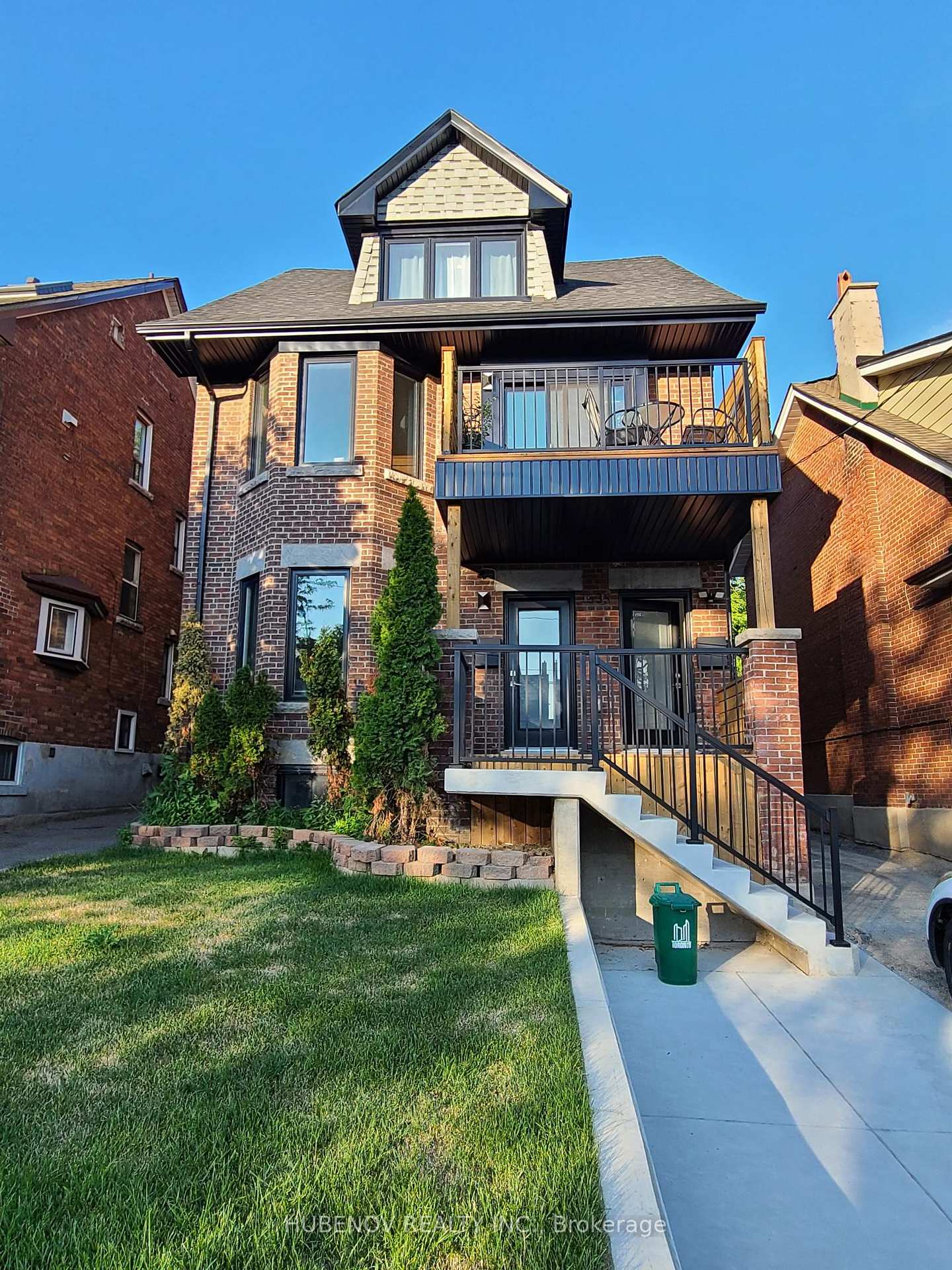 1535-dufferin-street-toronto-ontario-w13073270