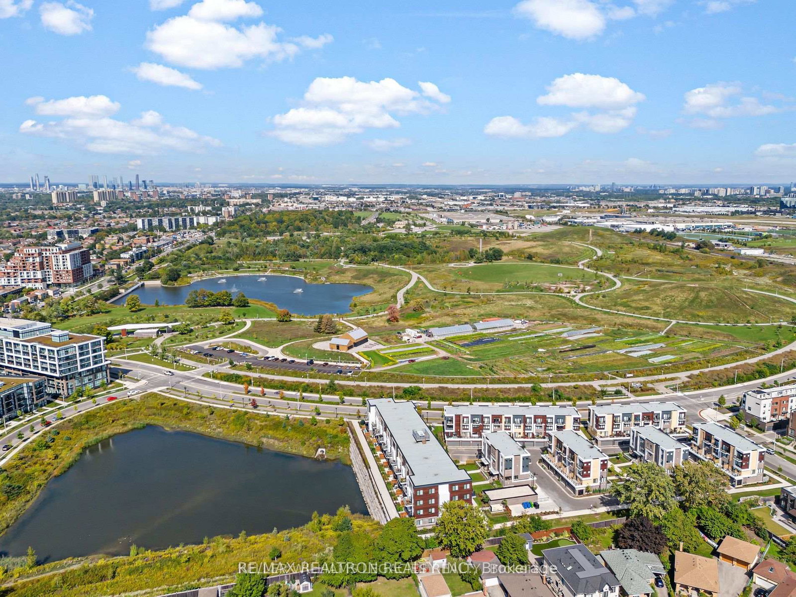 155-downsview-park-boulevard-york-ontario-w13073594