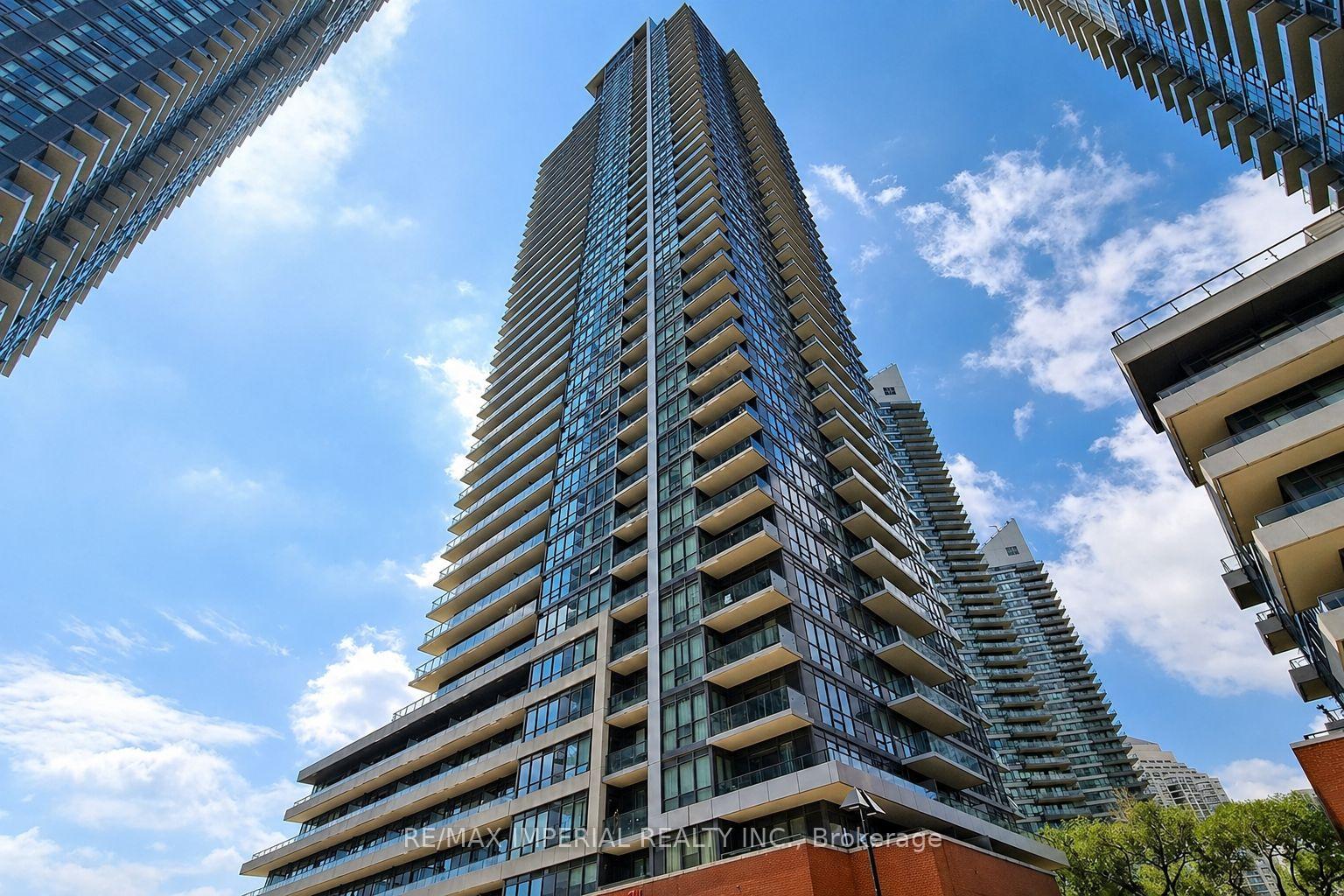 2212-lake-shore-boulevard-w-etobicoke-ontario-w13073650
