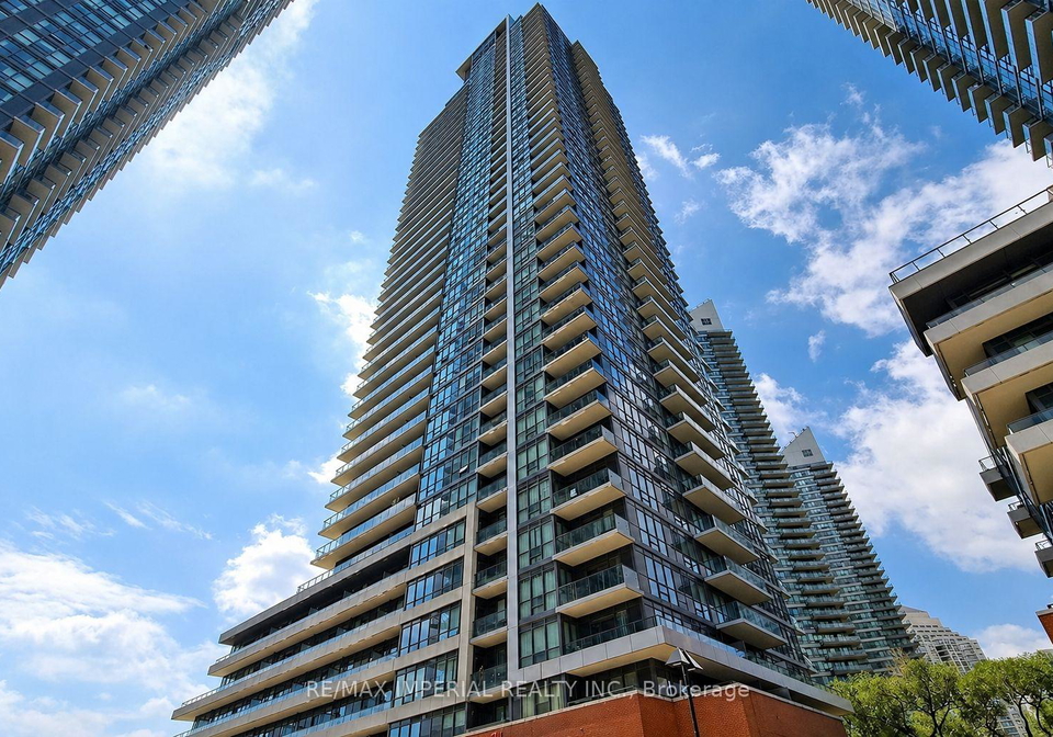 2212-lake-shore-boulevard-w-etobicoke-ontario-w13073650