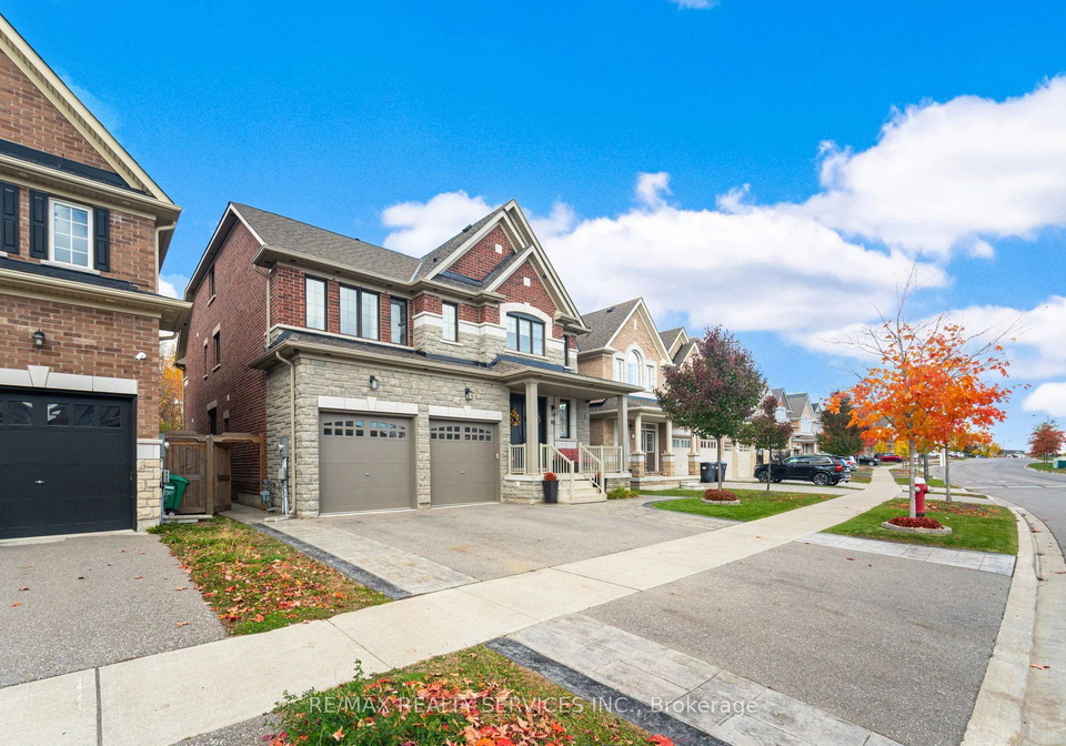 112-newhouse-boulevard-caledon-ontario-w13073680