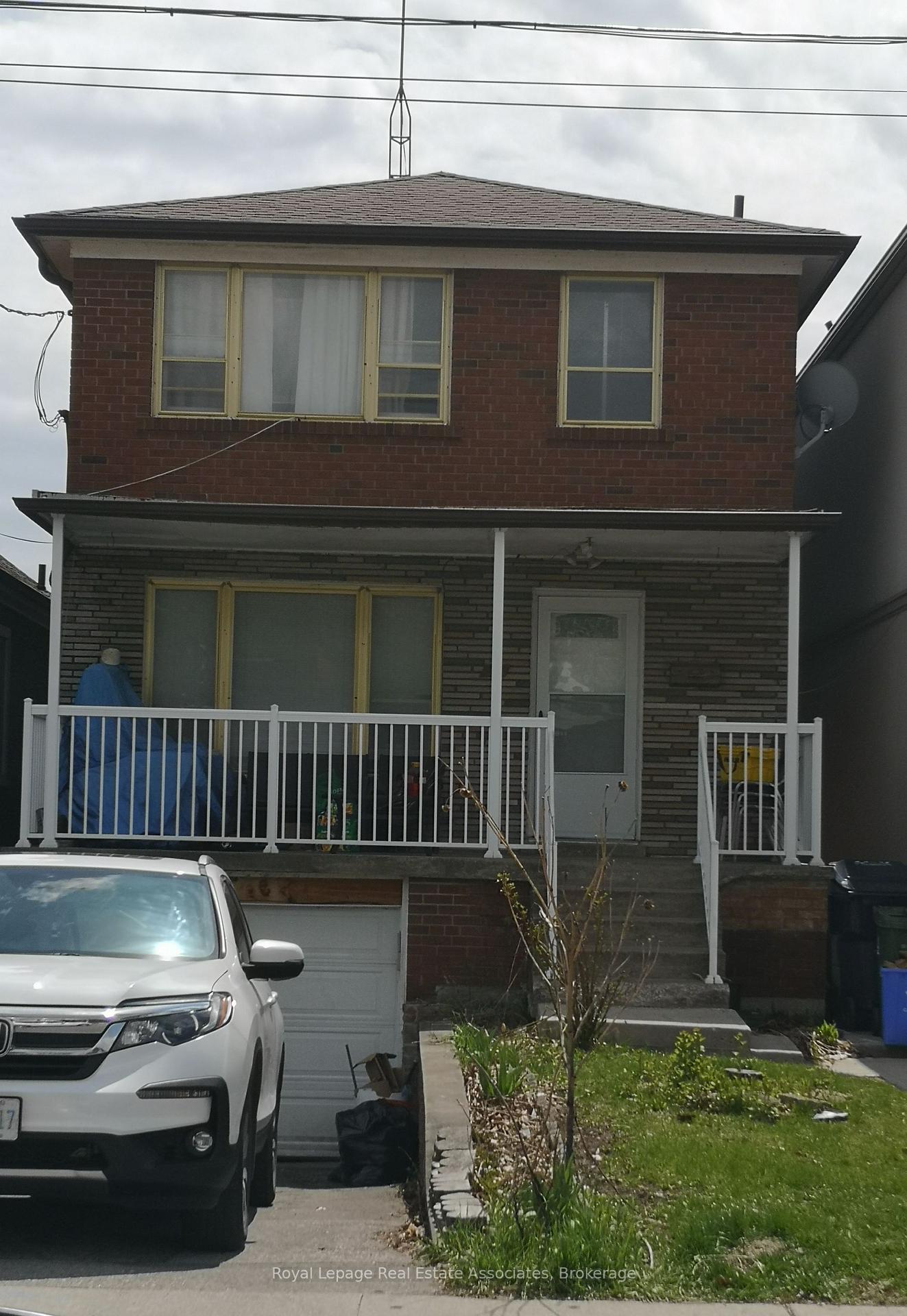 5-homeview-avenue-toronto-ontario-w13073722