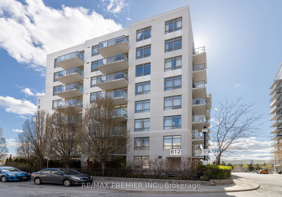 812-lansdowne-avenue-toronto-ontario-w13073730