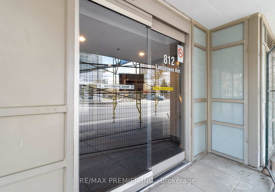 812-lansdowne-avenue-toronto-ontario-w13073730
