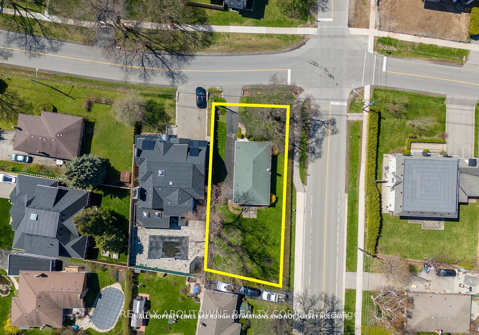 493-lees-lane-oakville-ontario-w13073788