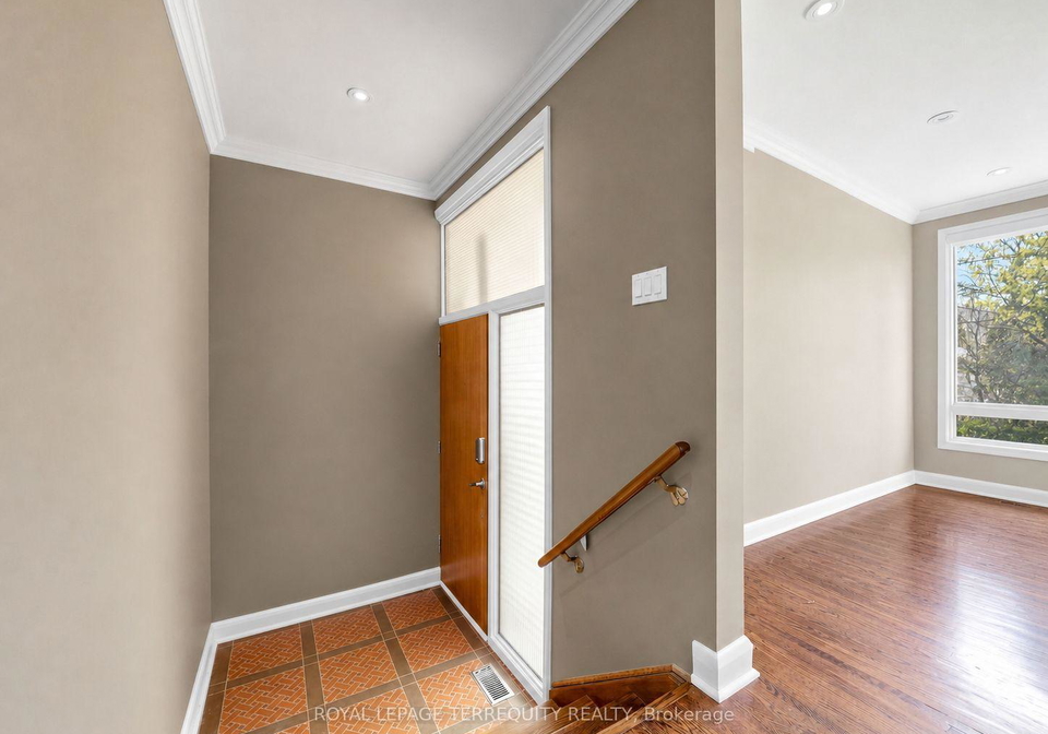 14-hedges-boulevard-etobicoke-ontario-w13073856