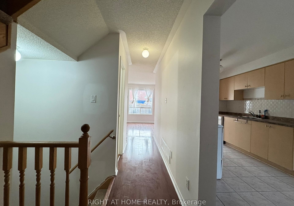 830-avonshire-court-mississauga-ontario-w13073870