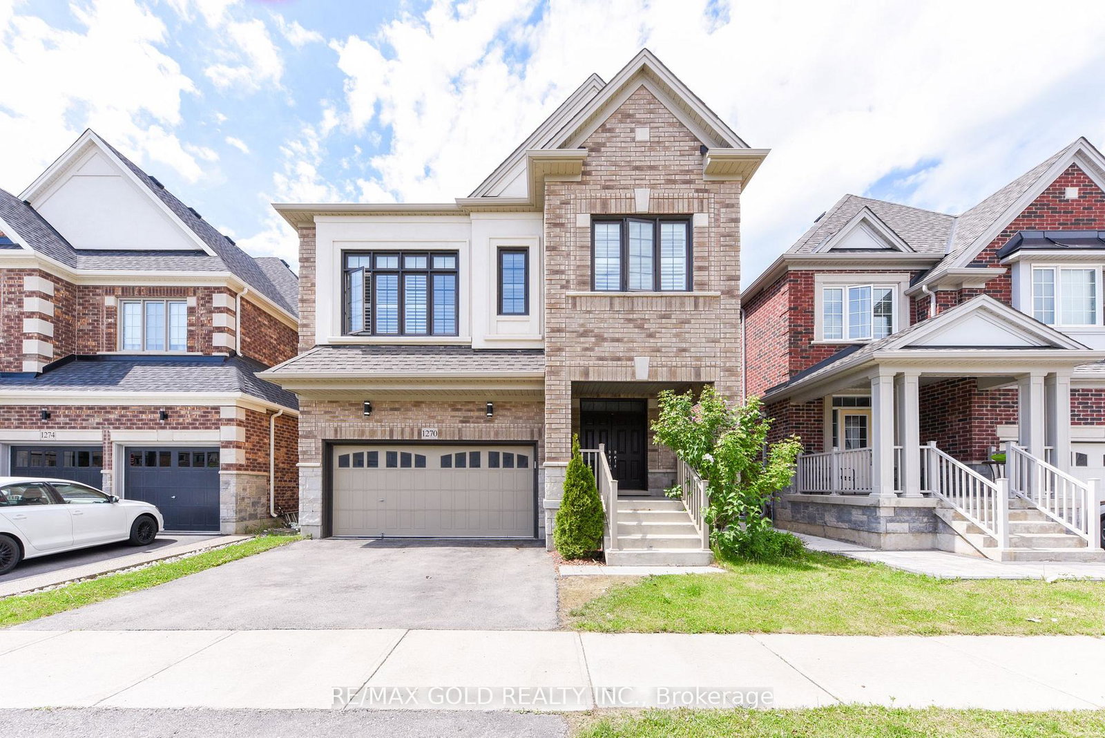 1270-mcphedran-point-milton-ontario-w13074022