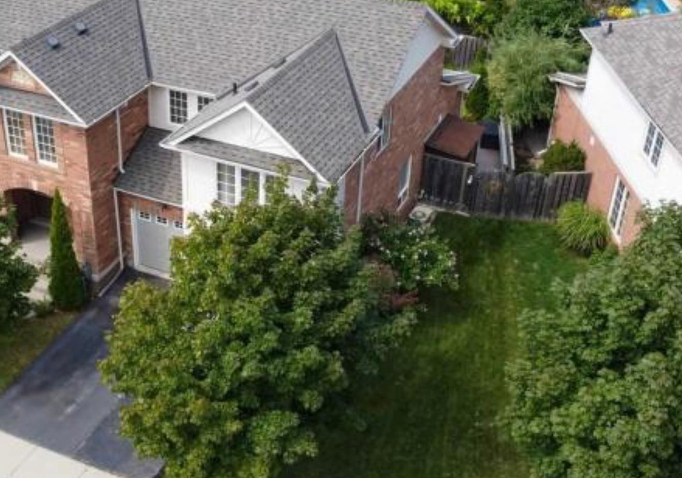 2515-carberry-way-oakville-ontario-w13074054