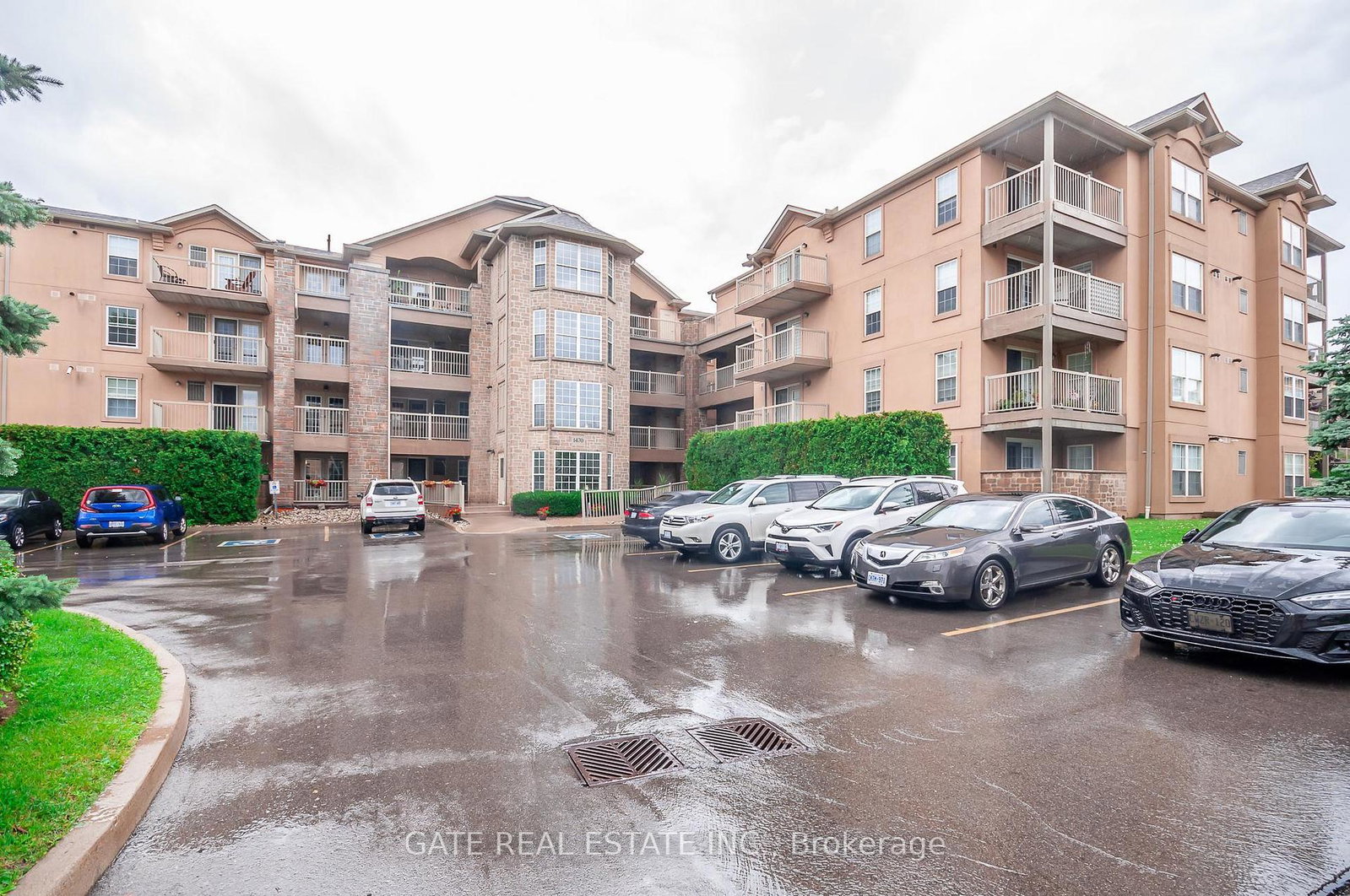 1470-bishops-gate-oakville-ontario-w13074058