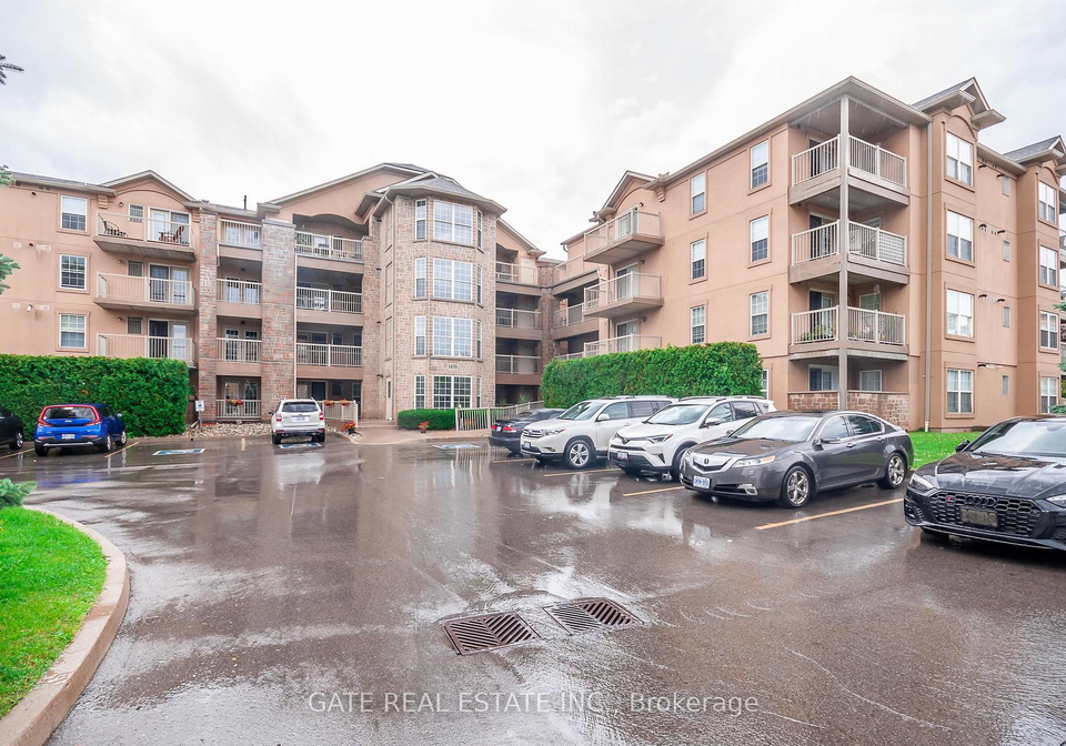 1470-bishops-gate-oakville-ontario-w13074058