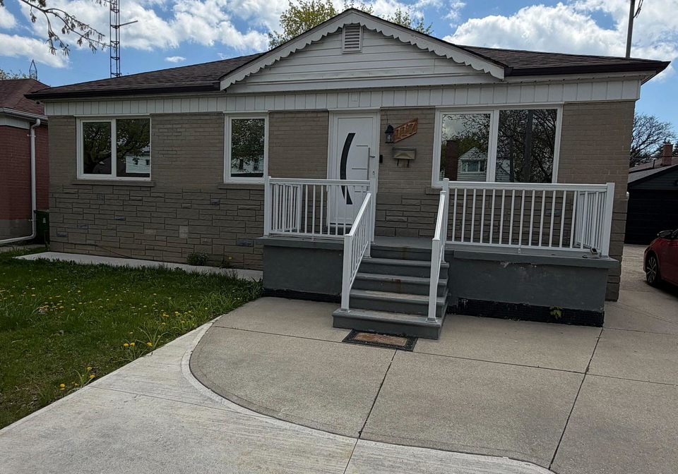117-redwater-drive-etobicoke-ontario-w13074128