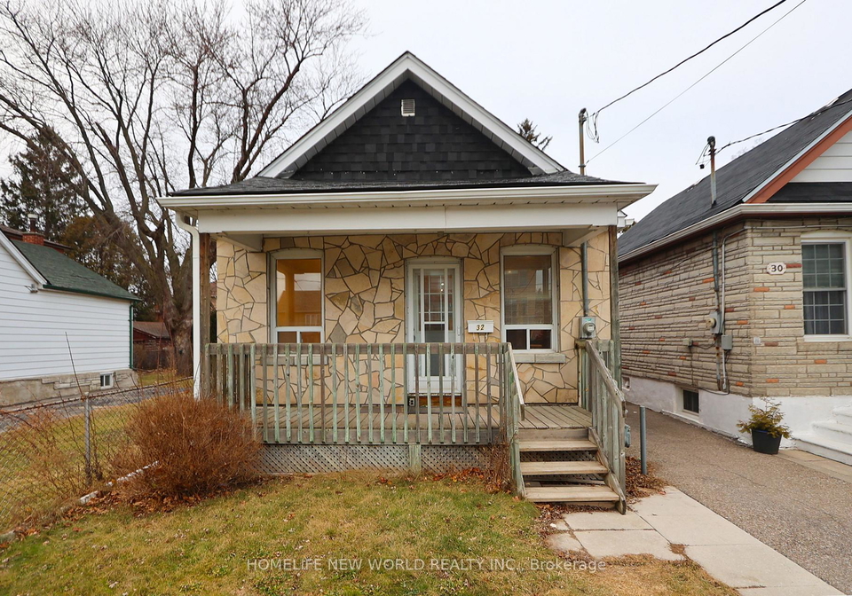 32-pendeen-avenue-toronto-ontario-w13074142