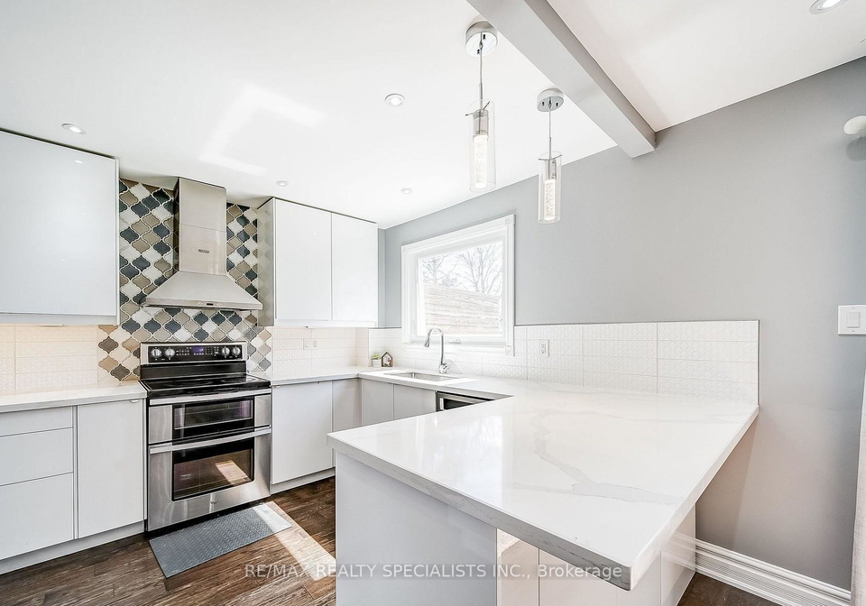 3148-harris-crescent-mississauga-ontario-w13074236