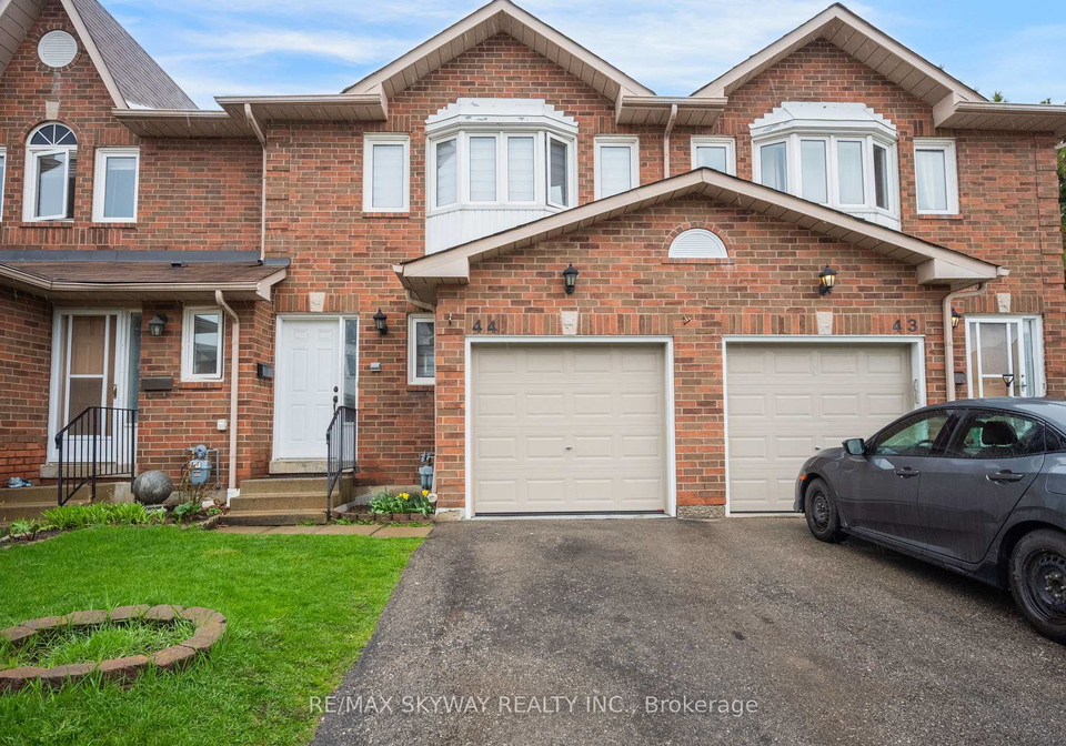 1485-torrington-drive-mississauga-ontario-w13074240