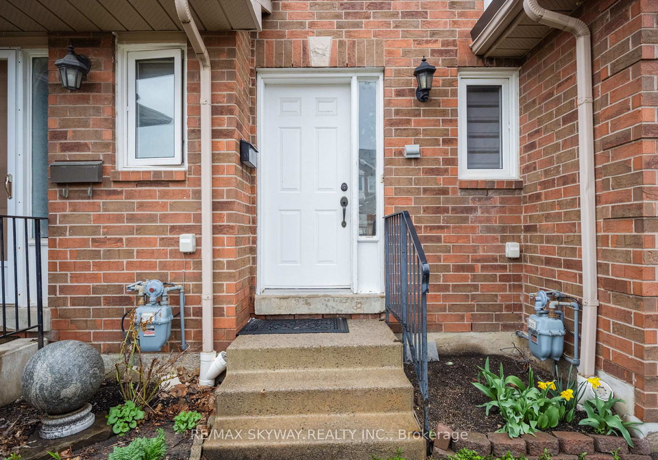 1485-torrington-drive-mississauga-ontario-w13074240
